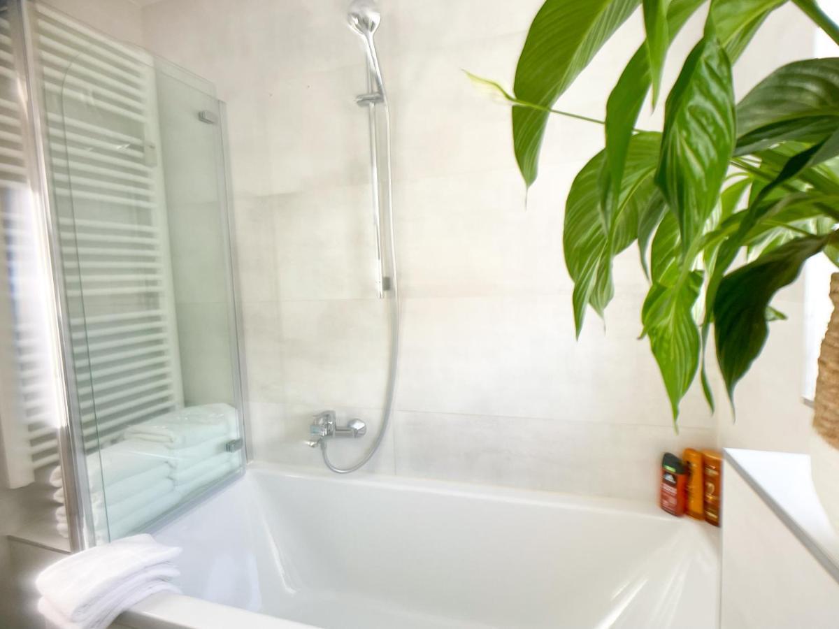 M-Style 02 Apartment Mit Balkon 24H Self-Check-In, Free Parking, Netflix Norymberga Zewnętrze zdjęcie